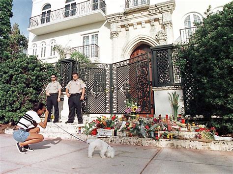 gianni versace porque murio|assassinio di gianni versace.